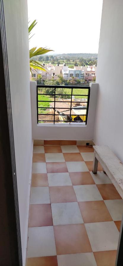 Untrained & Unplanned Apartment Jabalpur Exterior foto