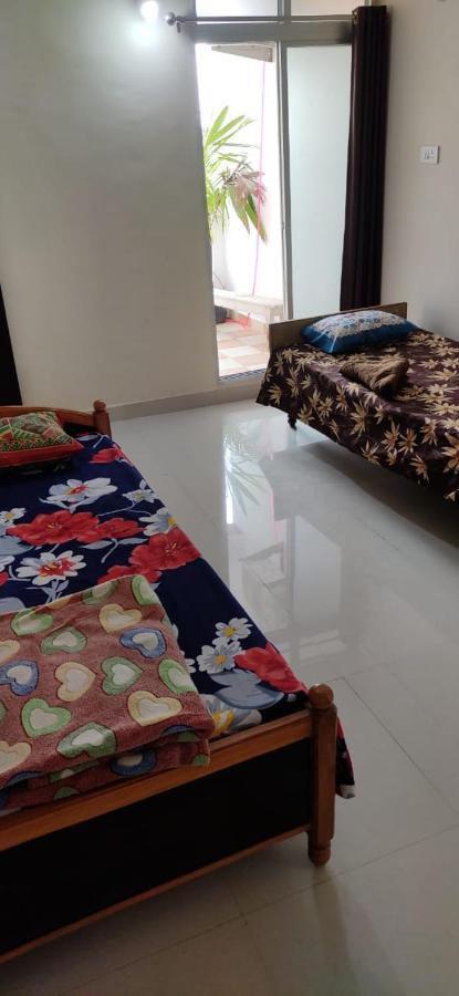 Untrained & Unplanned Apartment Jabalpur Exterior foto